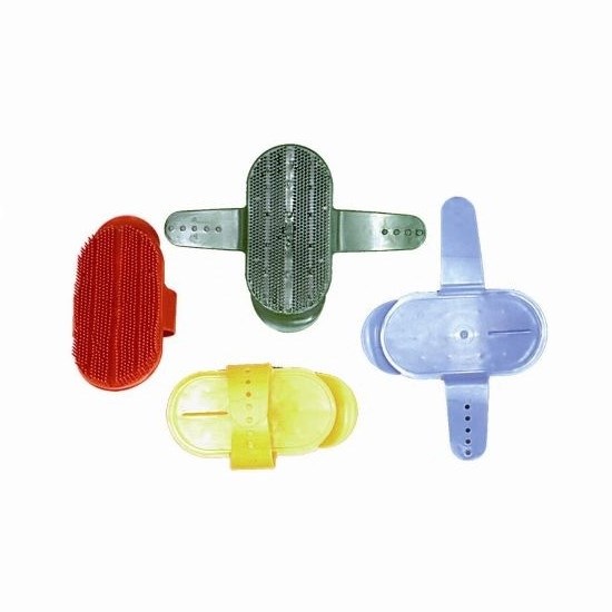 Скребница пластиковая большая 50204