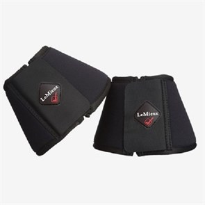 {{photo.Alt || photo.Description || 'Кобуры LeMieux Soft Shell'}}